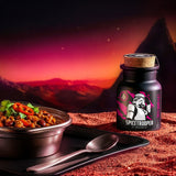 Chili con Carne neben Korkenglas