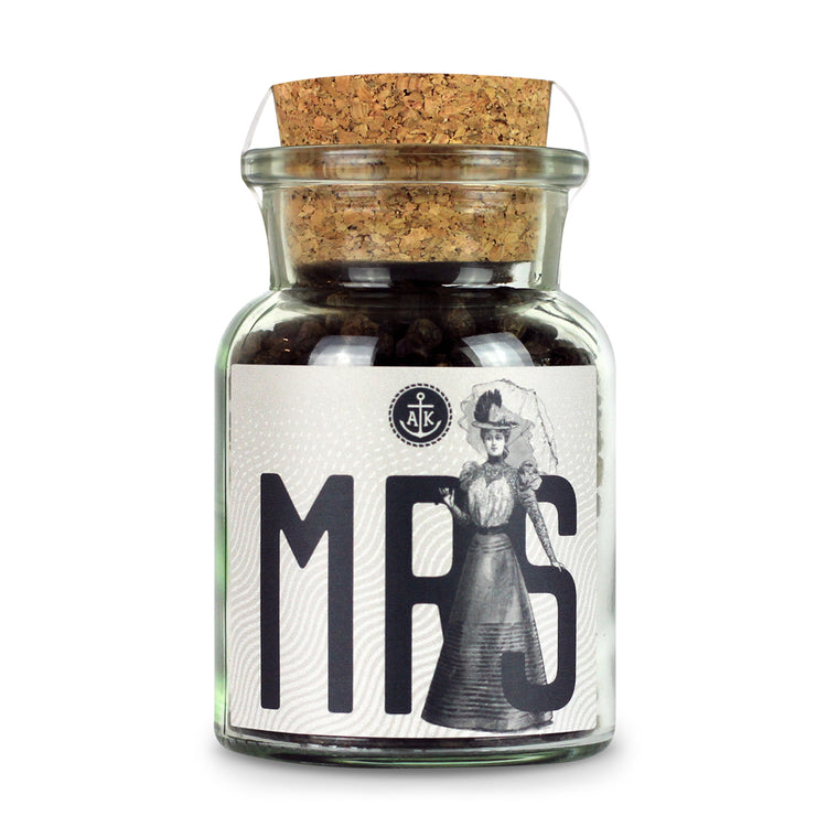 Mrs. Pepper von Ankerkraut im Korkenglas auf weißem Hintergrund.