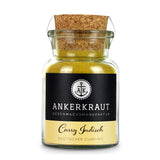 Indisches Curry Gewürz von Ankerkraut im Korkenglas auf weißem Hintergrund.